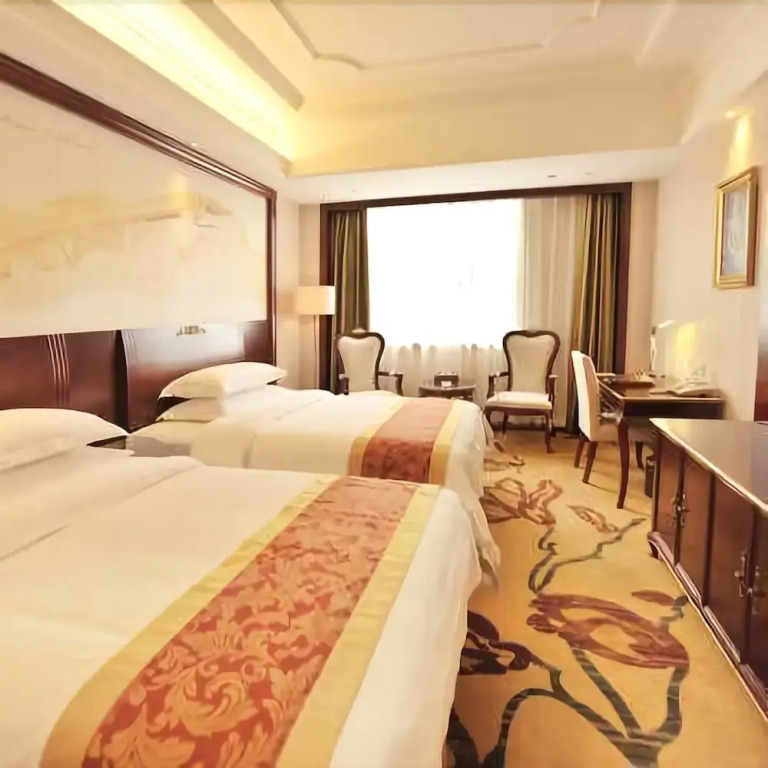 Vienna International Hotel Bazhong East Gate Branch