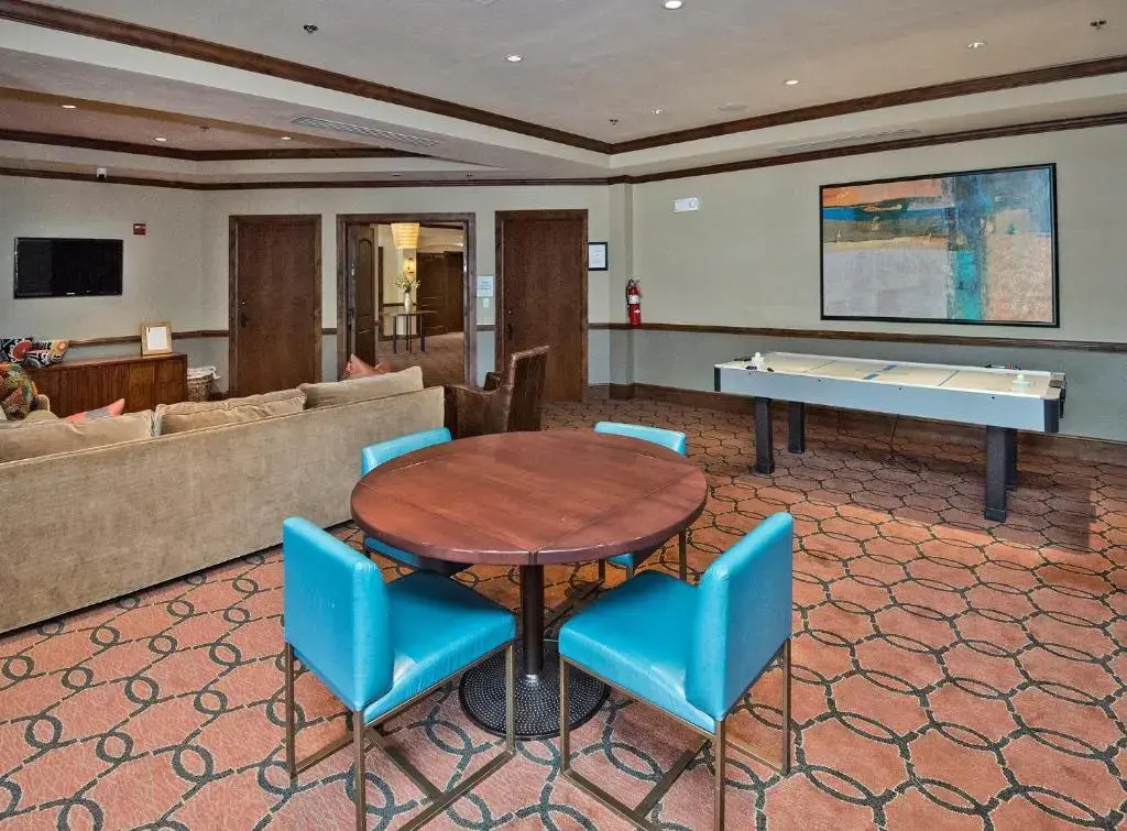 Ascent Residence 309