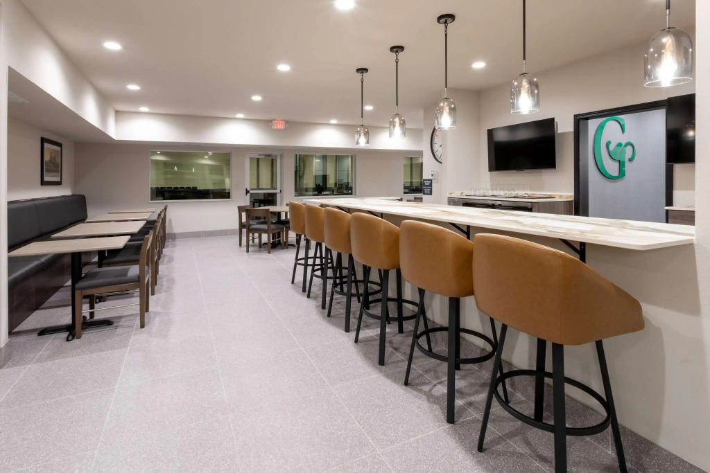 GrandStay Hotel & Suites Johnston-Des Moines, IA