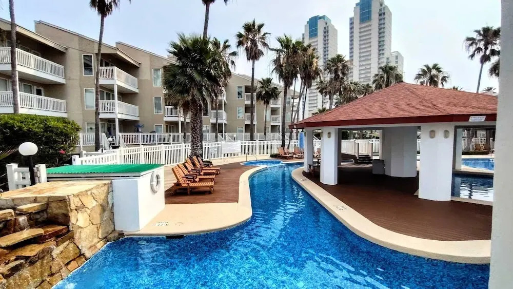 Gulfpoint 3209 3 Bedroom Condo by RedAwning