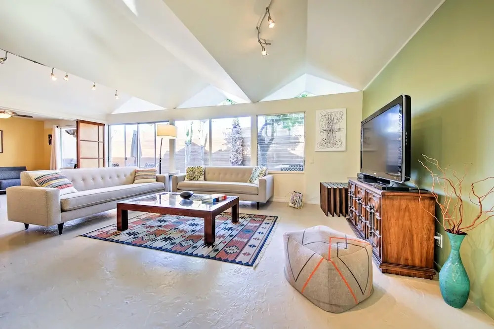 187 W Merito Place Condo 3 Bedrooms 2 Bathrooms Condo