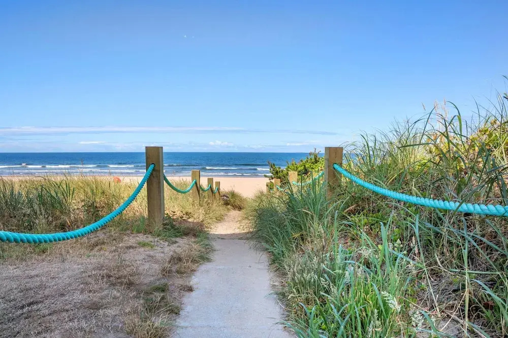 Best Western Plus Lincoln Sands Oceanfront Suites