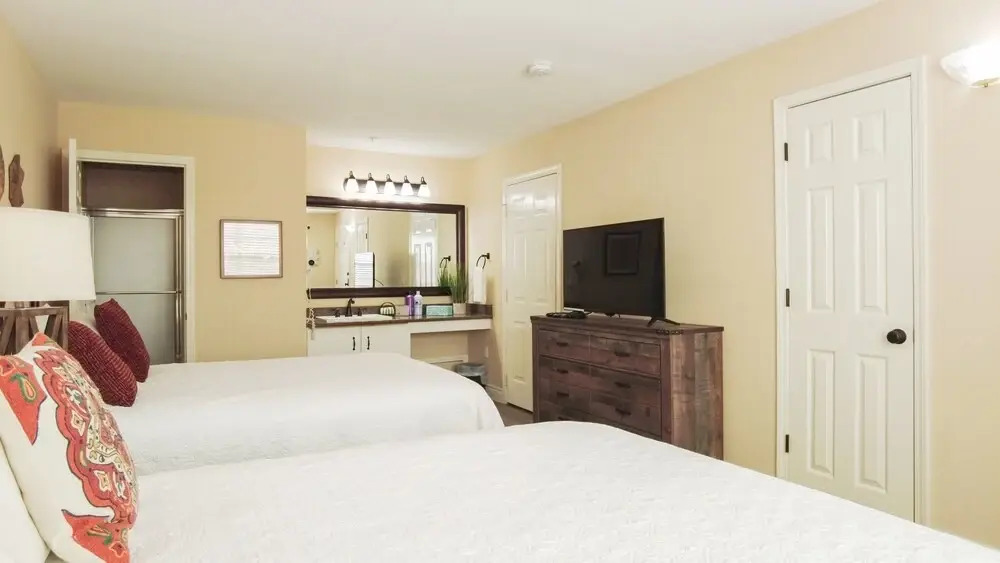 Club A-7 2 Bedroom Condo