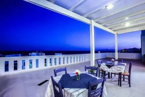 Finikas Hotel