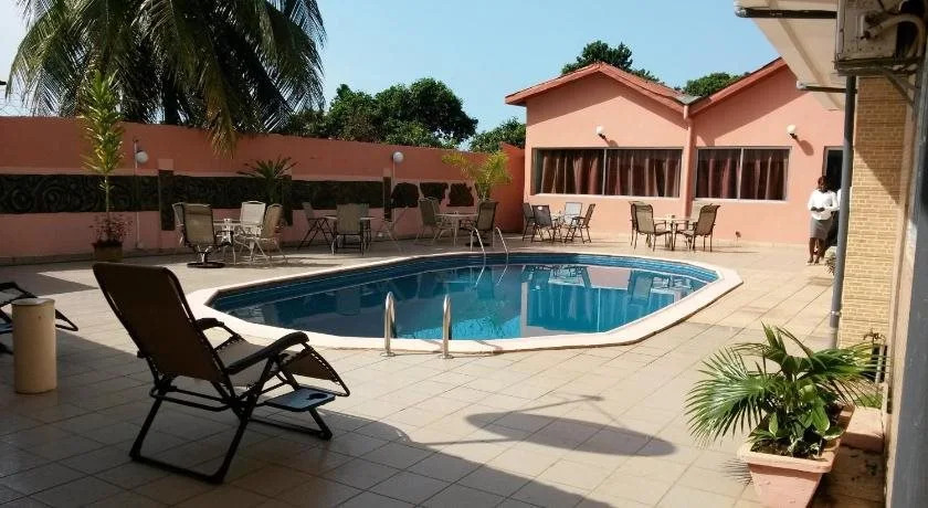 Zambezi Inn Airport Hotel