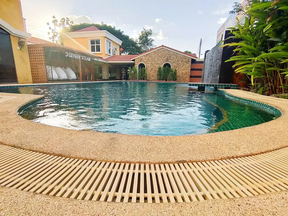 Grand Smile Wellness Resort