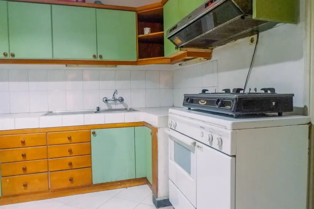 Very Spacious 3Br High Floor Taman Beverly Apartment