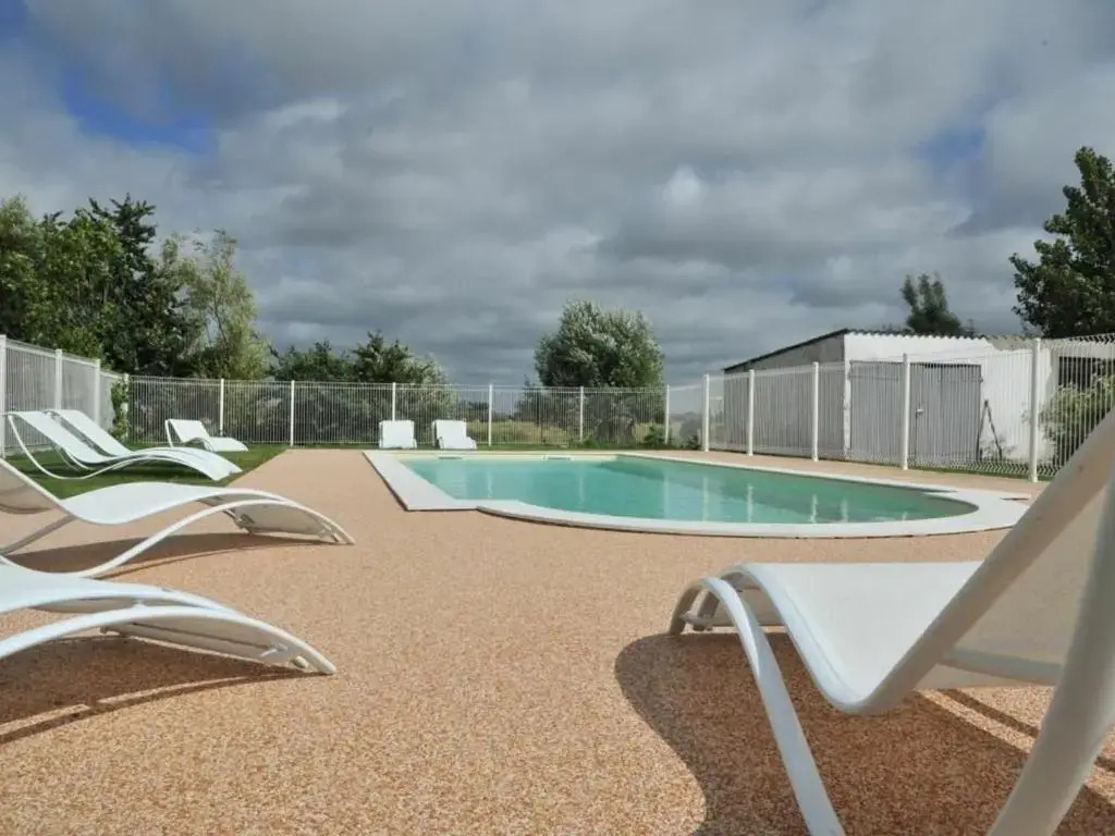 Gîte rénové avec spa, piscine chauffée, WiFi et accès handicapés au cœur du Marais Breton - FR-1-426-321