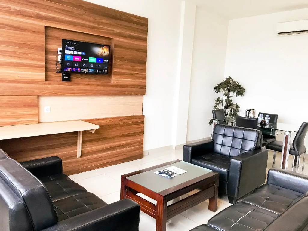 Airy Sentul Raya Jakarta KM 49.5 Bogor