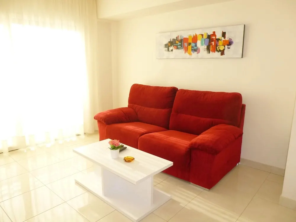 Peaceful Apartment in Roses near de la Punta Beach