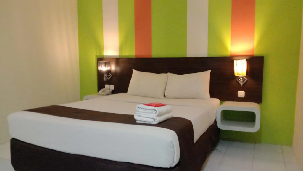 Pose In Hotel Yogyakarta