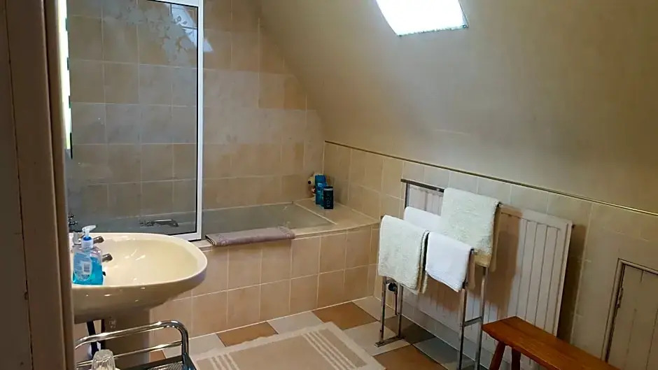 Strathcona Guesthouse