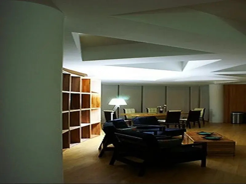 Circle & Arc Guesthouse