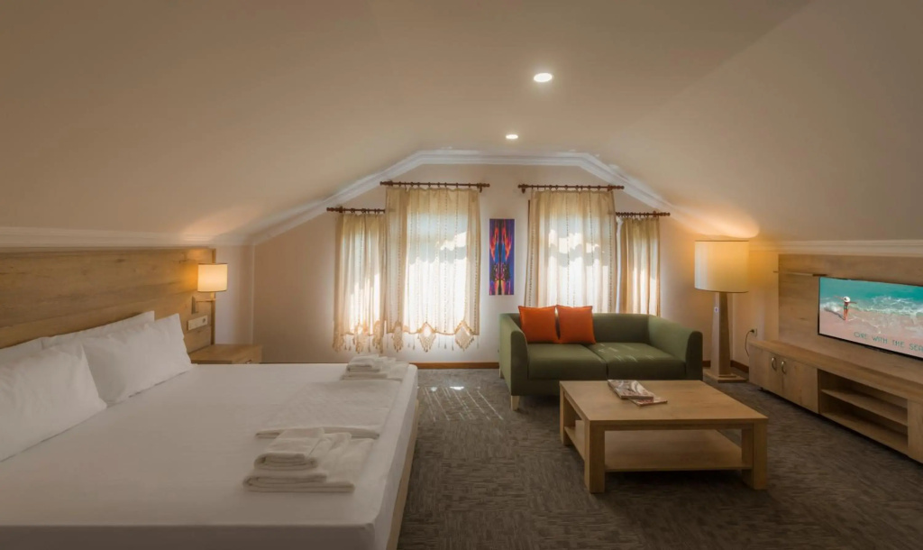 Club Marma Hotel