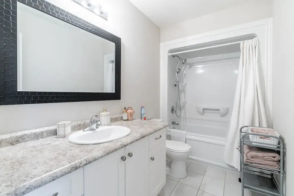 GLOBALSTAY. Waterfront 5BR Townhouse. Private HOT TUB, Gym, Sauna