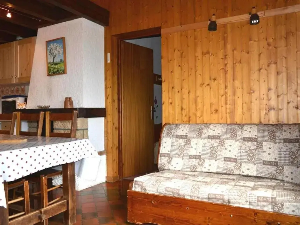 Appartement cosy 7 couchages, au pied des pistes, cheminée, parking - FR-1-241-23