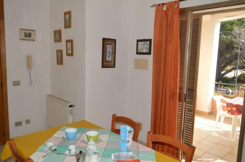 Holiday home surrounded by greenery 100 meters from the sea shore in the town of San Giovanni di Pos-Appartamento Aeres
