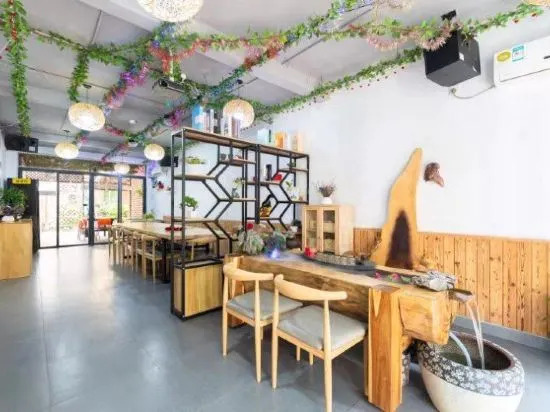 Shenzhen Jiaochangwei Bird's Nest Sea Side Guesthouse