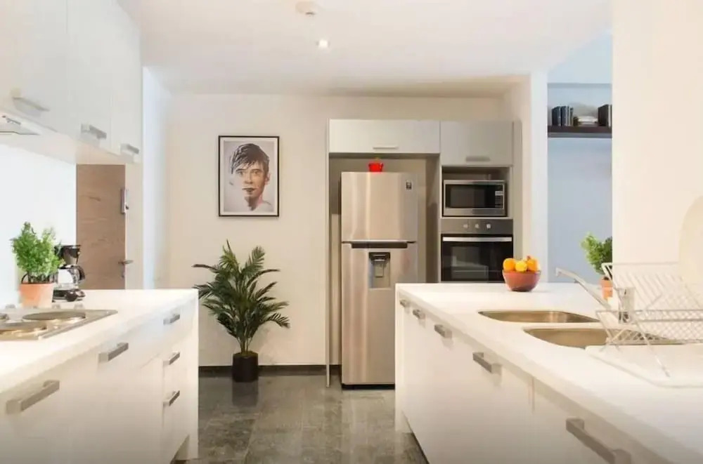 Exclusive Suite with Pool Well Located