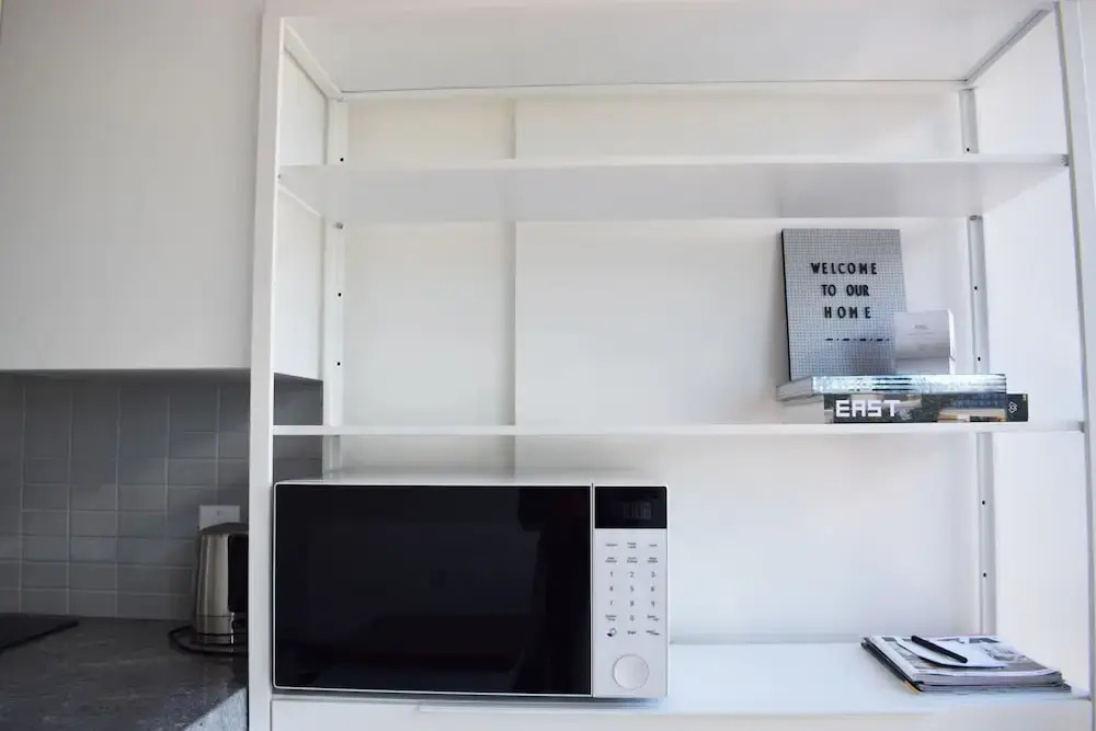 Modern Downtown Studio in High Rise