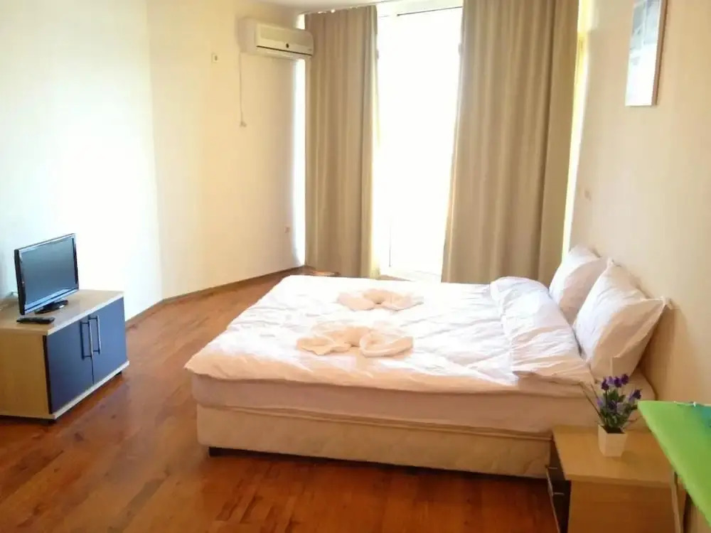 Aheloy Palace Apartments