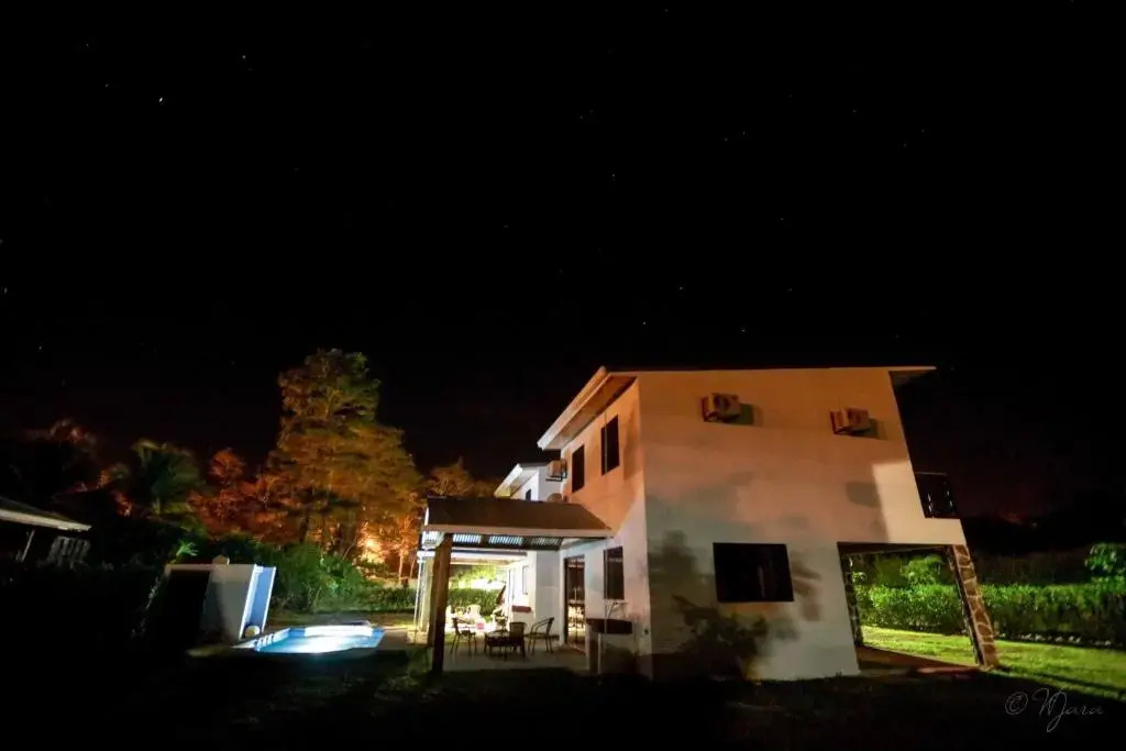 2 Comfortable New Villas Near Pacific, Private Pool With Waterfall!