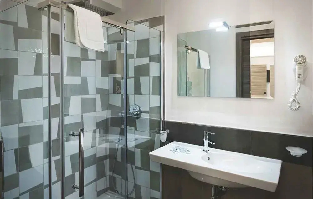 De Vivo Realty - Orange Suites Sorrento