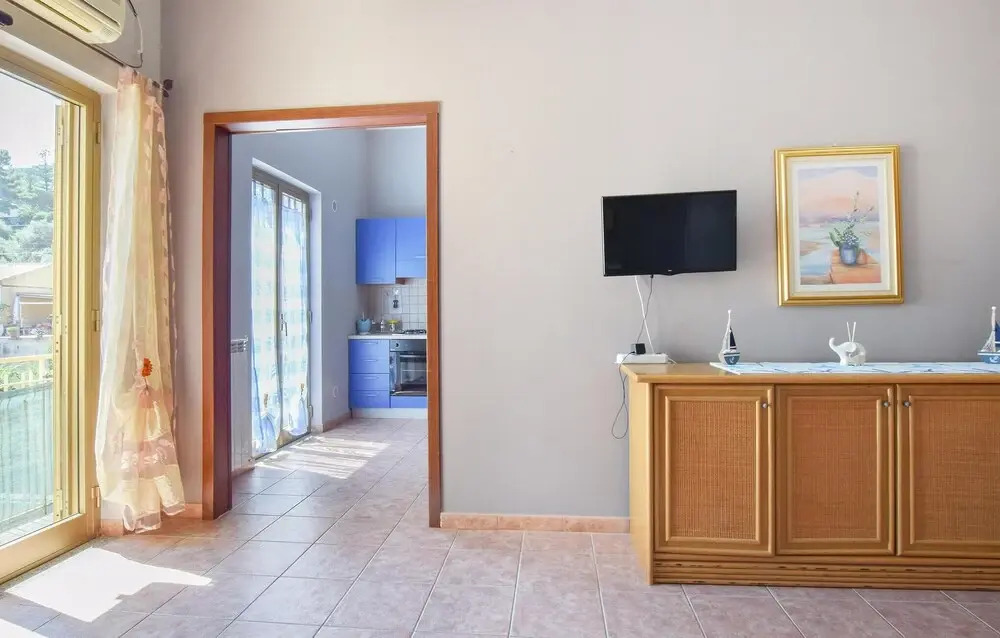 Nice Apartment in Marina di Caronia With Wifi and 2 Bedrooms