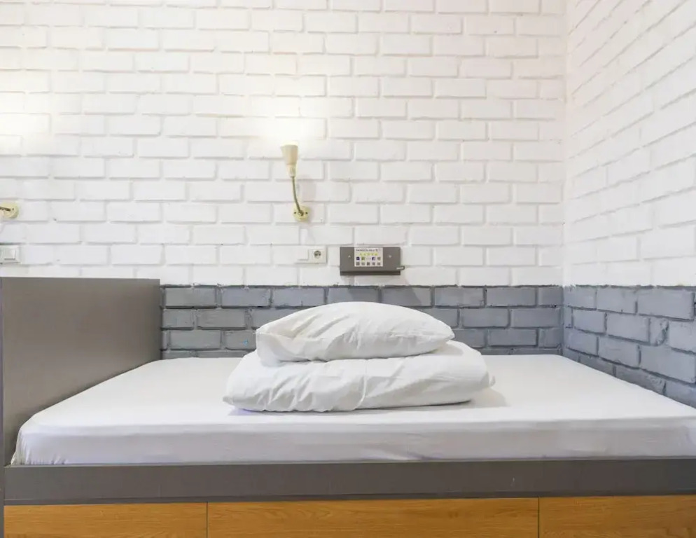 ololoFreelander work and travel Hostel