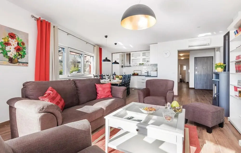 Awesome Home in Opatija with WiFi, Hot Tub & Sauna