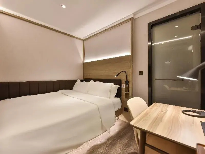 HanTing Premium Hotel (Beijing Daxing Jinxing Bridge)