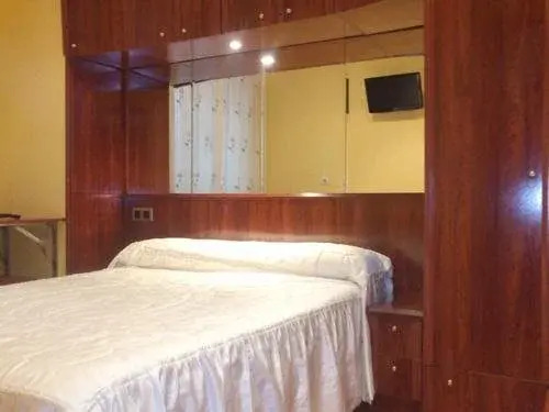 Pension Angelines, Sneuu Hostel Santander