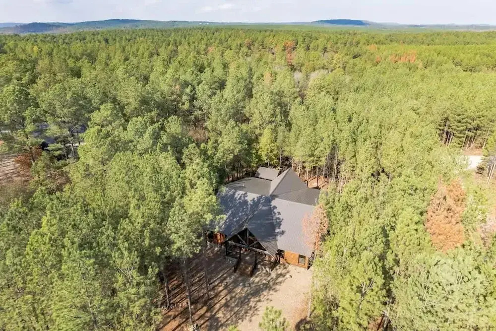 Massive Hochatown Lodge w spa Basketball More