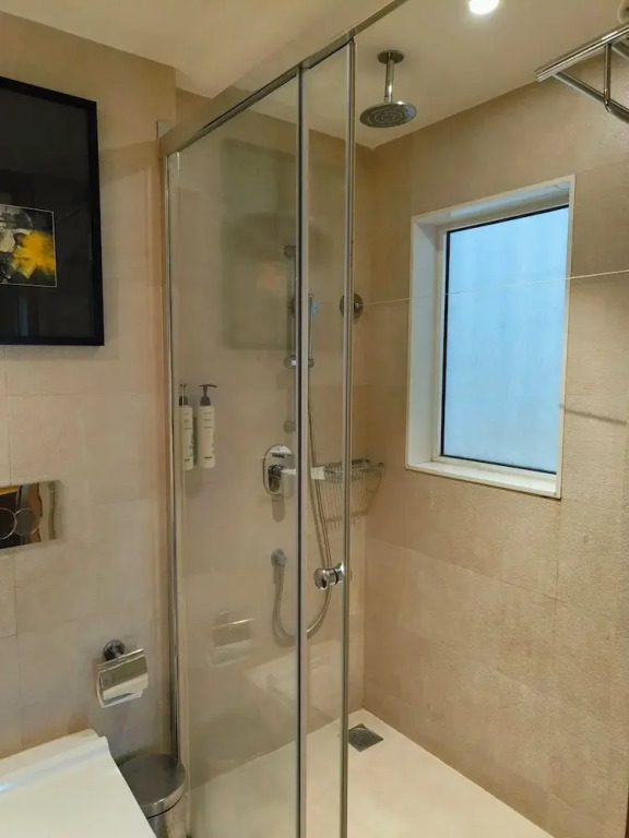 Royal Hometel Suites