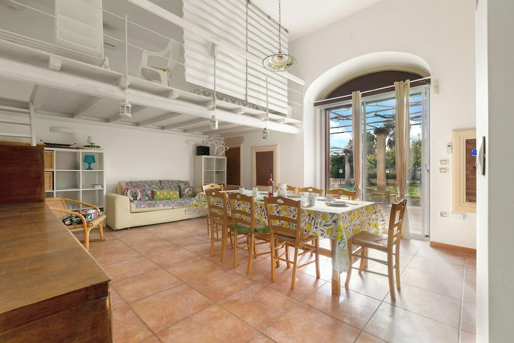 4024 Casina Litta by Barbarhouse
