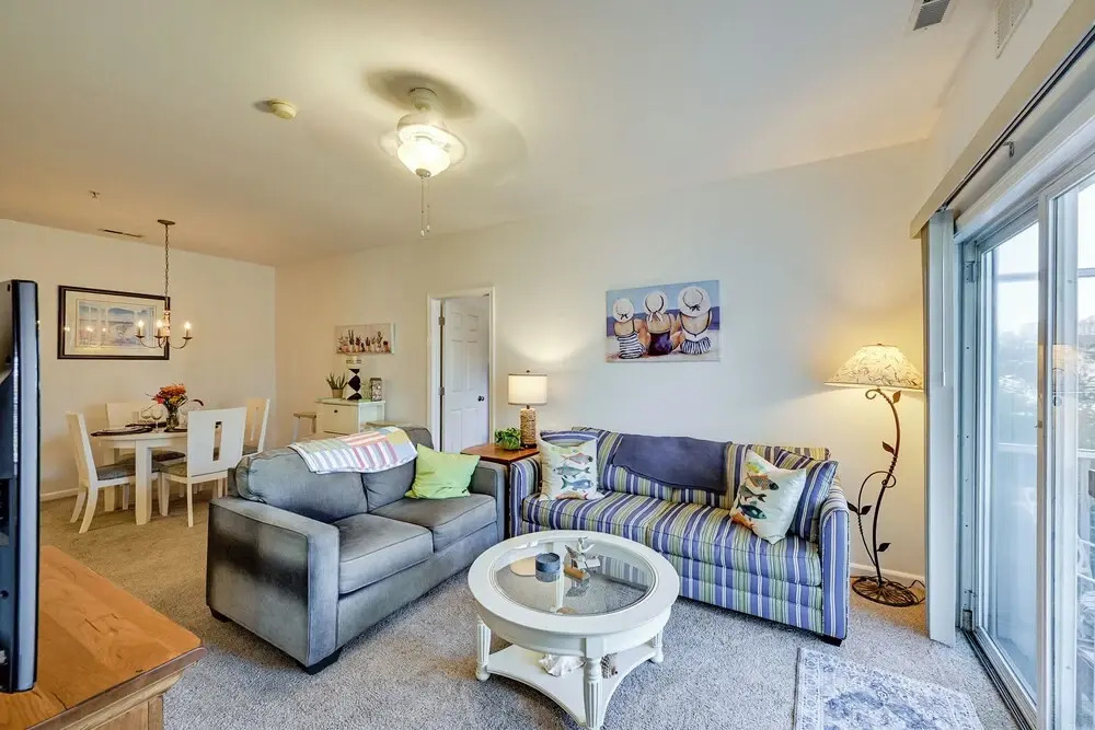 Pool Access & Easy Beach Days! Lewes Unit w/ Patio