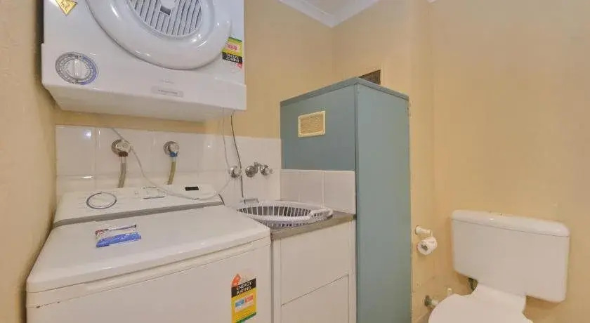 Retro Port Douglas Apartments