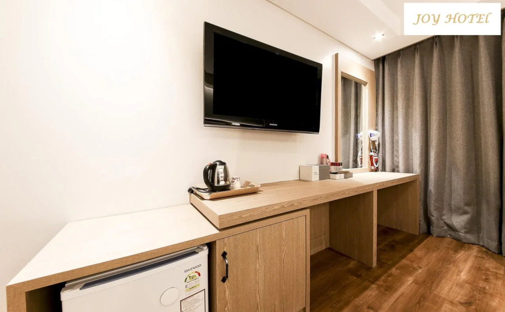 Joy Hotel