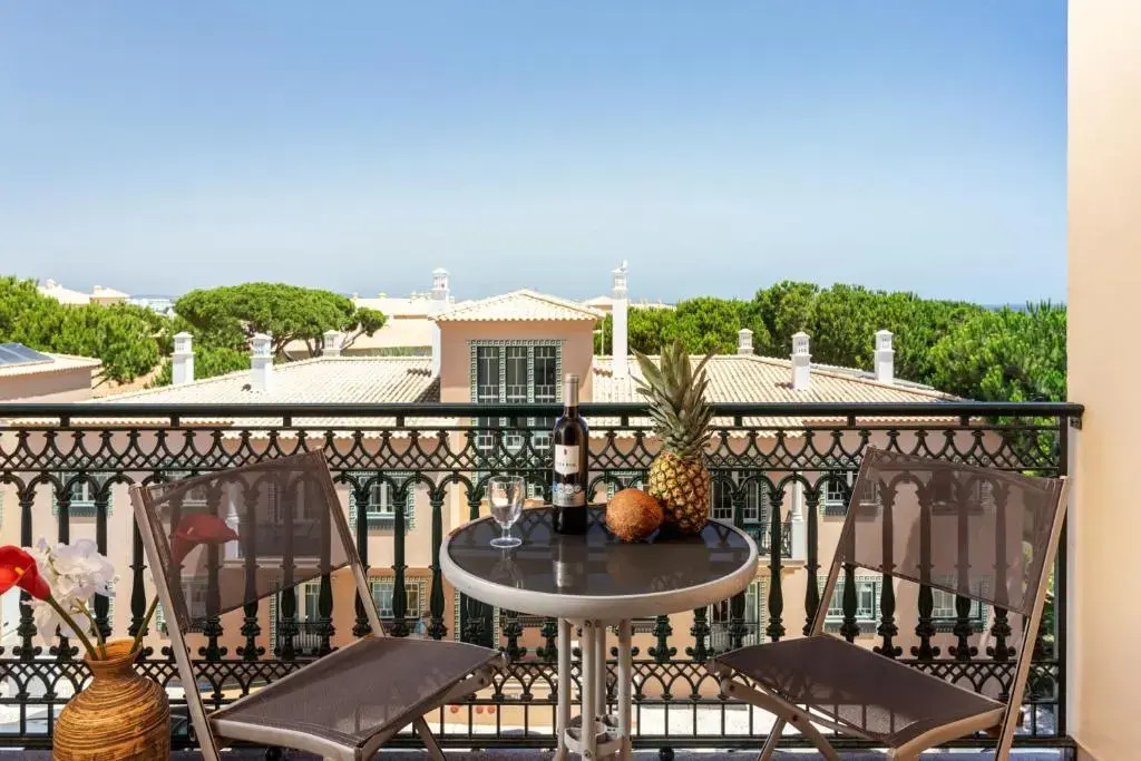 Host Wise - Wonderful Flats with Pool
