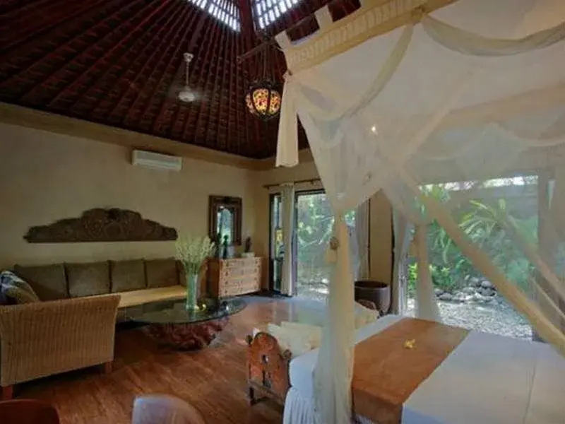 Taman Mesari Luxury Villa