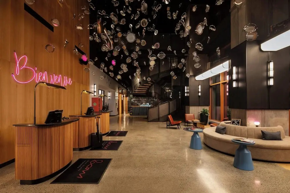 Moxy Montreal Downtown