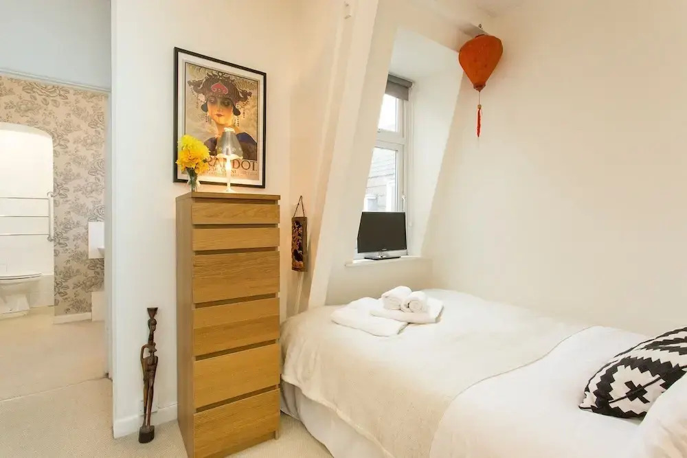 Modern Flat for 4 in Southwark, Near London Bridge