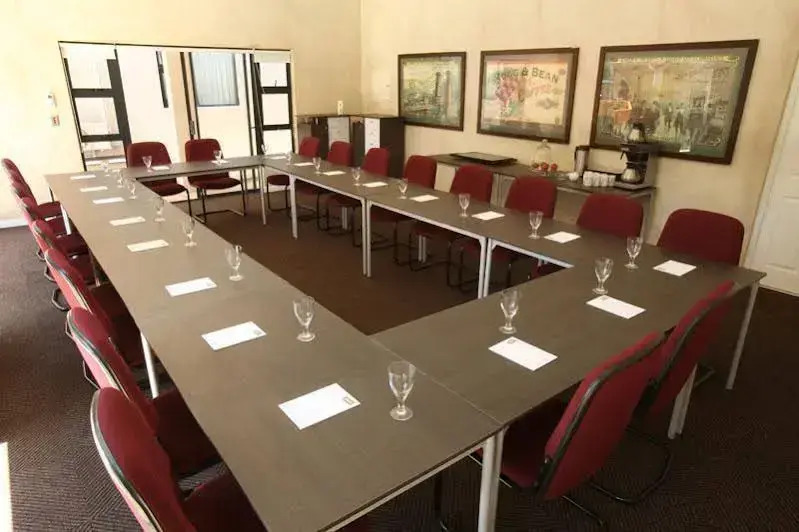 Jemimas Hospitality, Bunker on Bailie
