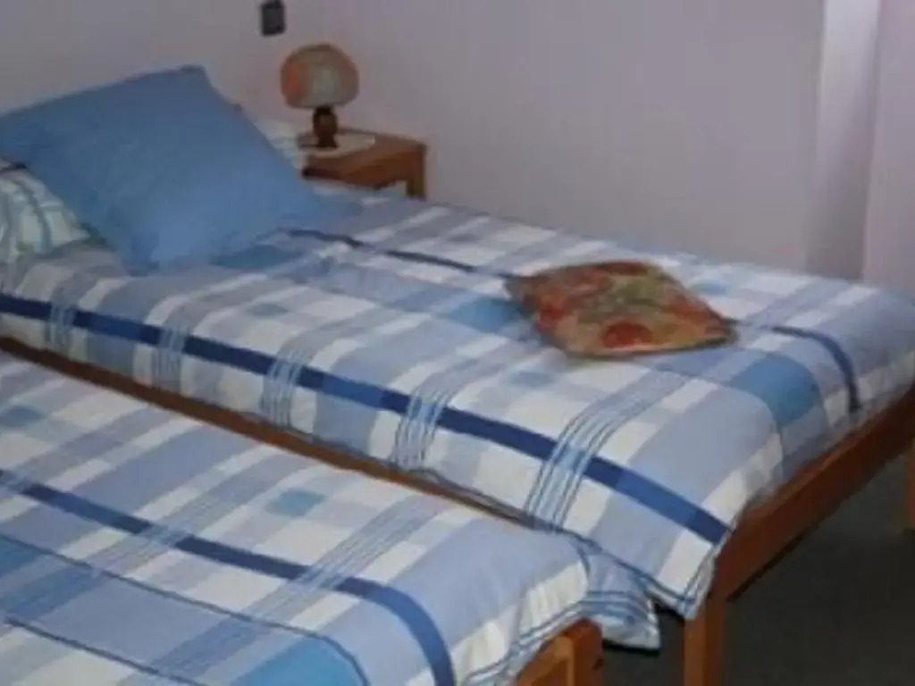 Gîte Saint-Léonard-des-Bois, 4 pièces, 6 personnes - FR-1-410-140