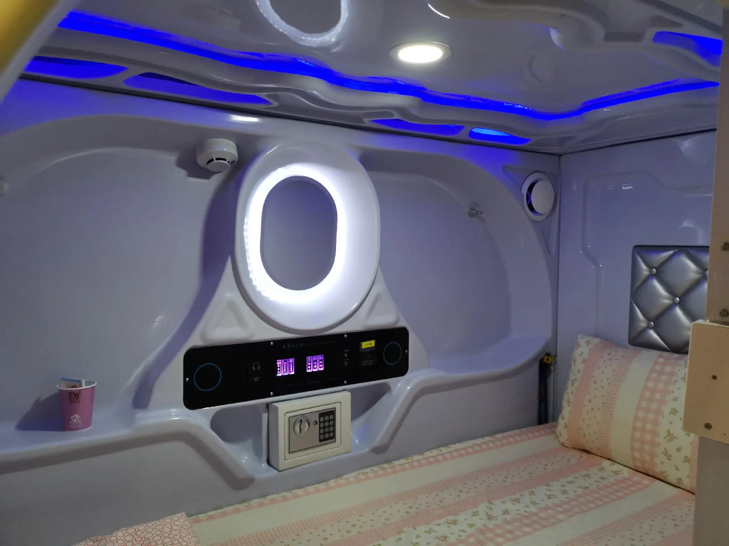 橙舍太空艙 TW Capsule Hostel
