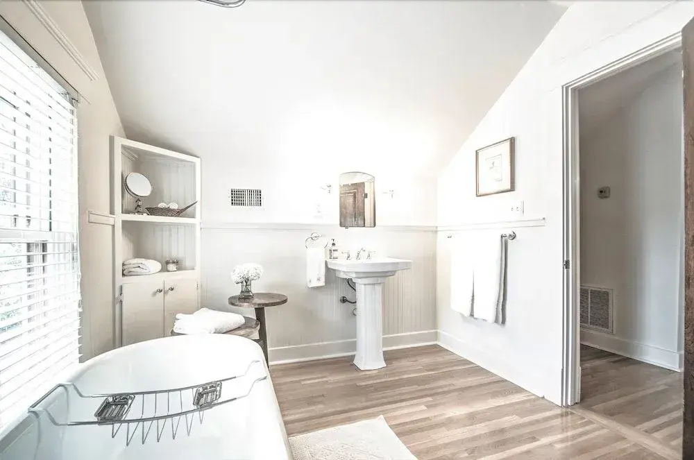 Belmont Blvd Bed and Breakfast