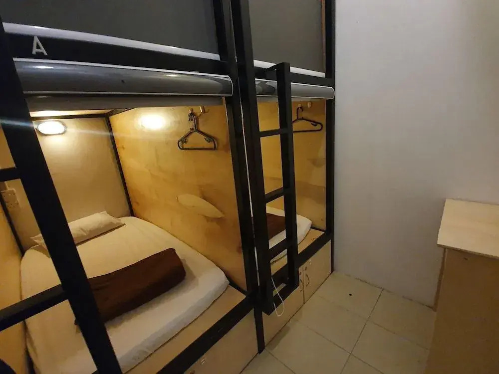 OYO 89728 Home Guesthouse & Cafe