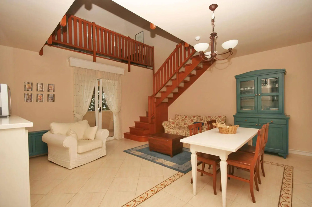 Hotel Abalone