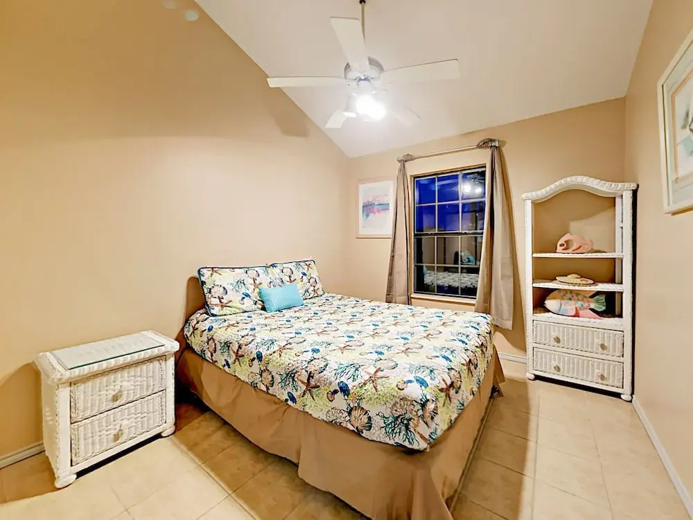 121 E Lantana Street Townhouse Unit B 3 Bedrooms 3 Bathrooms Townhouse