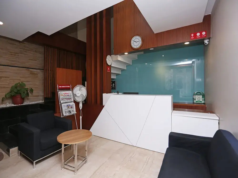 OYO 6447 Samasth Rooms And Suites